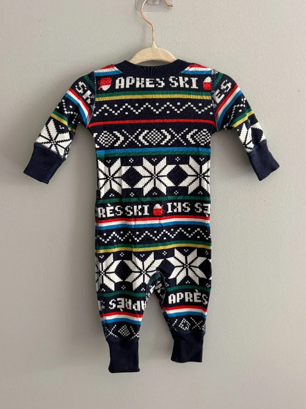 Hanna Andersson Baby Holiday Zip Sleeper in Apres Ski 0-3M